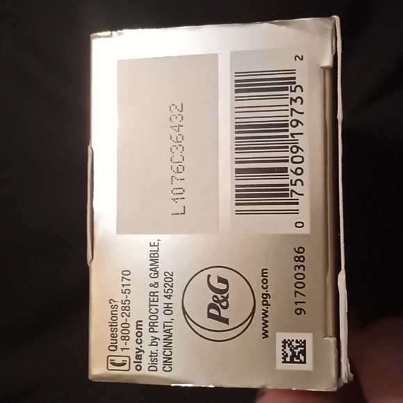 OLAY Mask - Picture 3 of 3